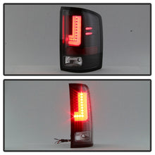 गैलरी व्यूवर में इमेज लोड करें, Spyder GMC Sierra 2016-2017 Light Bar LED Tail Lights - Black ALT-YD-GS16-LED-BK