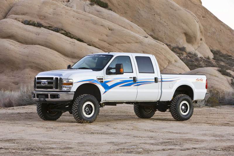 Fabtech 08-10 Ford F250 4WD 6in 4 Link System w/DL 4.0 Coilovers & Rear DL Shocks