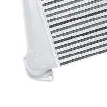 गैलरी व्यूवर में इमेज लोड करें, Mishimoto 08-14 Subaru WRX Top-Mount Intercooler Kit - Powder Coated Silver &amp; Black Hoses