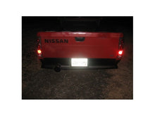 Carica l&#39;immagine nel visualizzatore di Gallery, Spyder Nissan Hardbody 86-97 Euro Style Tail Lights Chrome ALT-YD-NH86-C