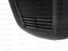 गैलरी व्यूवर में इमेज लोड करें, Seibon 99-01 Nissan S15 DS-Style Carbon Fiber Hood