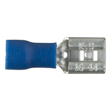 Carica l&#39;immagine nel visualizzatore di Gallery, Curt Female Quick Connectors (16-14 Wire Gauge 100-Pack)