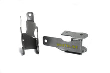 Cargar imagen en el visor de la galería, Whiteline 05+ Ford Mustang Coupe (Inc GT &amp; Shelby GT500) Rear C/A - Complete Lwr Rear Mounting Brkt