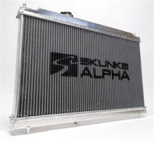 Laden Sie das Bild in den Galerie-Viewer, Skunk2 Alpha Series 94-01 Acura Integra Radiator (Full Size) (Dual Core) (Manual Trans.)