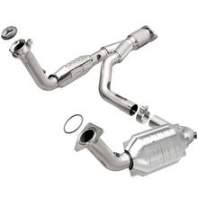 Carica l&#39;immagine nel visualizzatore di Gallery, MagnaFlow Conv DF 06-09 Chevy Trailblazer SS 6.0L SS *NOT FOR SALE IN CALIFORNIA*