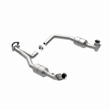 Carica l&#39;immagine nel visualizzatore di Gallery, Magnaflow Conv DF 2002 Ford E-Series Vans 5.4L