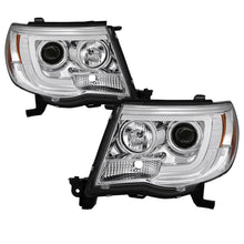 गैलरी व्यूवर में इमेज लोड करें, Spyder Toyota Tacoma 05-11 Projector Headlights - Light Bar DRL - Chrome PRO-YD-TT05V2-LB-C