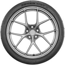 Cargar imagen en el visor de la galería, Yokohama Advan Apex V601 Tire - 255/35R18 94Y