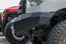 Cargar imagen en el visor de la galería, DV8 Offroad 07-13 Toyota Tundra Front Winch Bumper