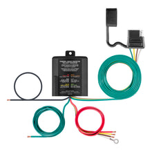 Carica l&#39;immagine nel visualizzatore di Gallery, Curt Powered 3-to-2-Wire Taillight Converter