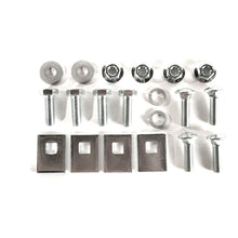 Load image into Gallery viewer, Curt 01-07 Chevy/GMC 2500HD/3500 Classic Body 6ft Box Class 3 Trailer Hitch w/2in Receiver