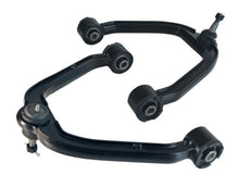 Cargar imagen en el visor de la galería, SPC Performance GM Truck/SUV Front Control Arms (PR)
