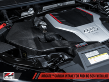Charger l&#39;image dans la galerie, AWE Tuning Audi B9 SQ5 3.0T AirGate Carbon Fiber Intake w/ Lid