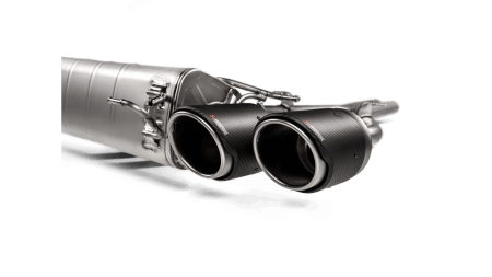 Akrapovic Slip-On Line (Titanium) w/Titanium/Carbon Fiber Tips for Alfa Romeo Giulia Quadrifoglio 2018-20